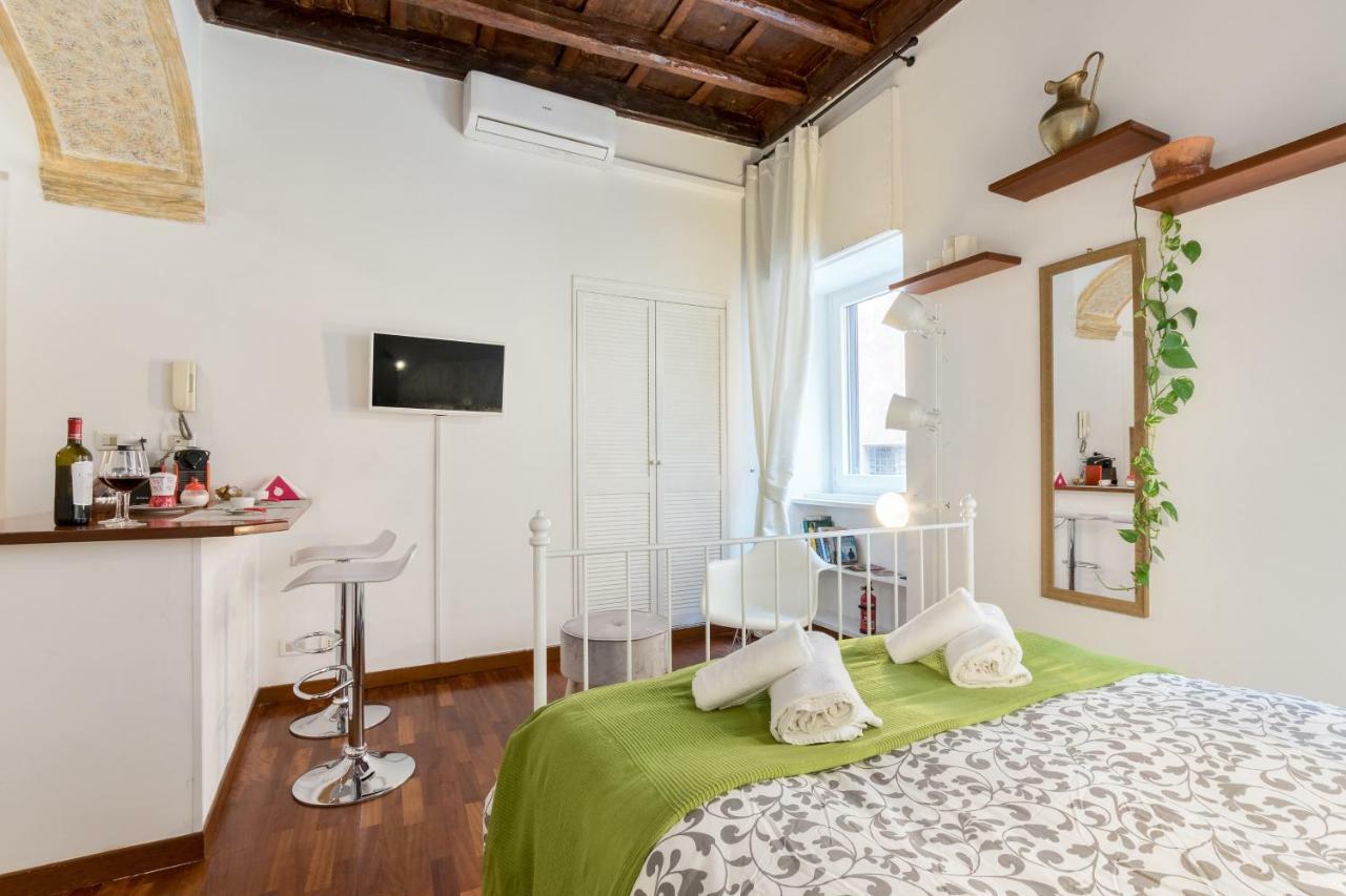 Enchanting Loft In Trastevere Casa de Férias Roma