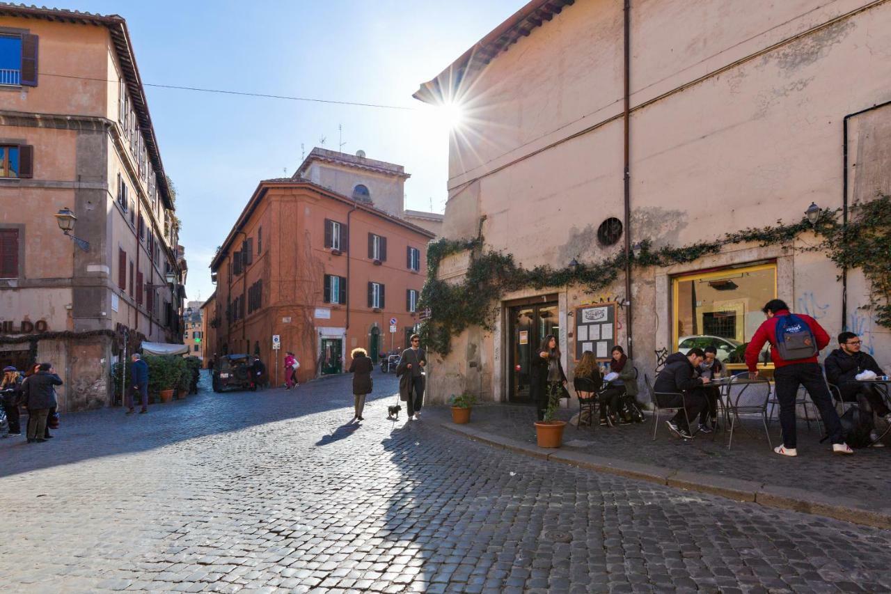 Casa vacanze Enchanting Loft In Trastevere
